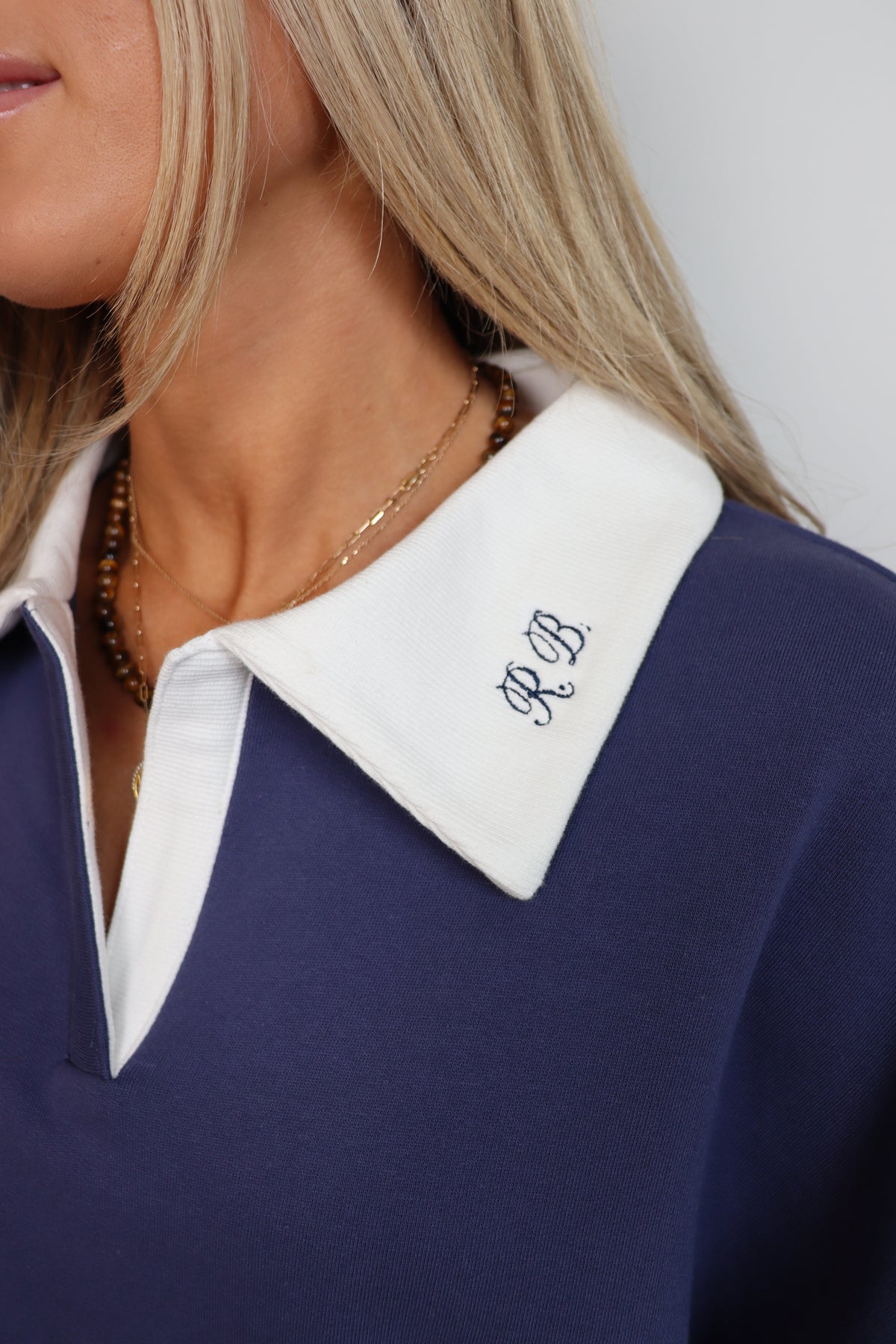 Psalm Collared Pullover